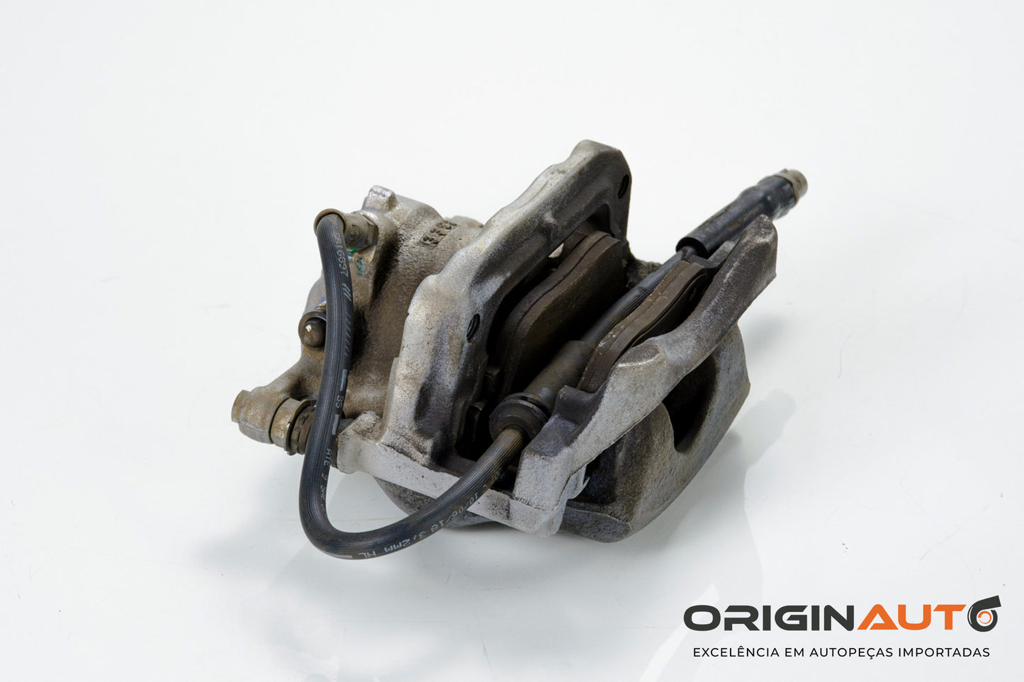 Pinça Freio Dianteira Esquerda Mercedes Gla200 A0004216781