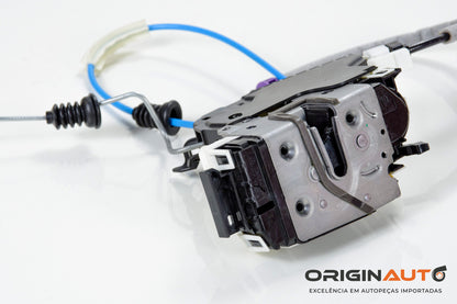 Fechadura Traseira Esquerda Mercedes Gla200 A2047302735