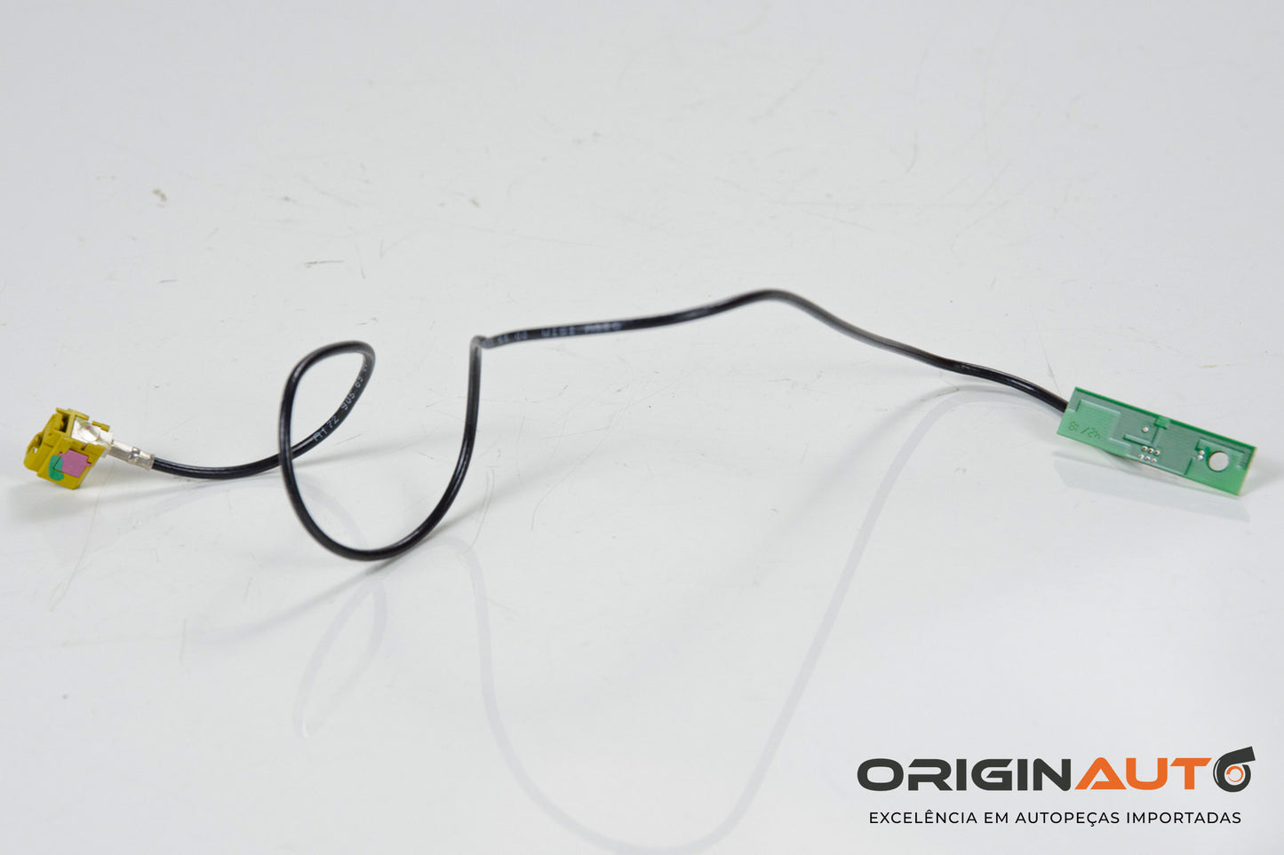 Chicote Antena Mercedes Gla200 Cl180 A200 A1729056500