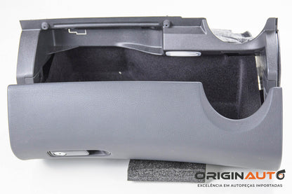 Tampa Porta Luva C250 2018