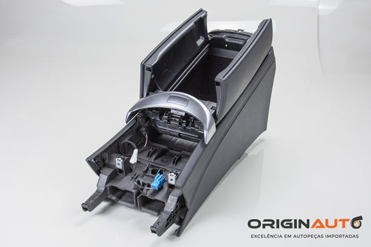 Console Central C250 2018 A2056802305