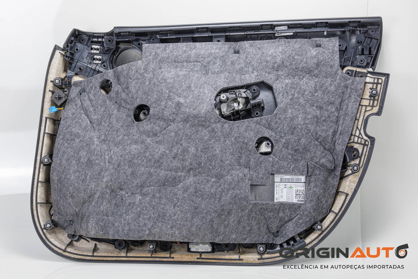 Forro De Porta Dianteiro Esquerdo C250 2018