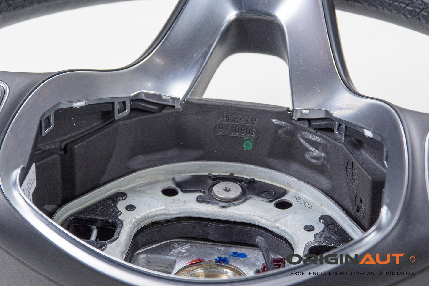 Volante C/ Comando Multimidia Mercedes C250 C180 C200 18-21