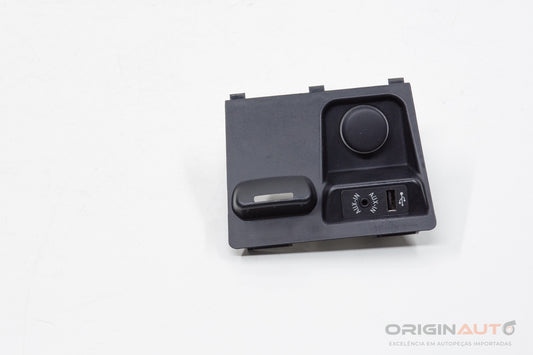 Porta Usb Aux Console Central Bmw X5 35I F15 2014 9252108