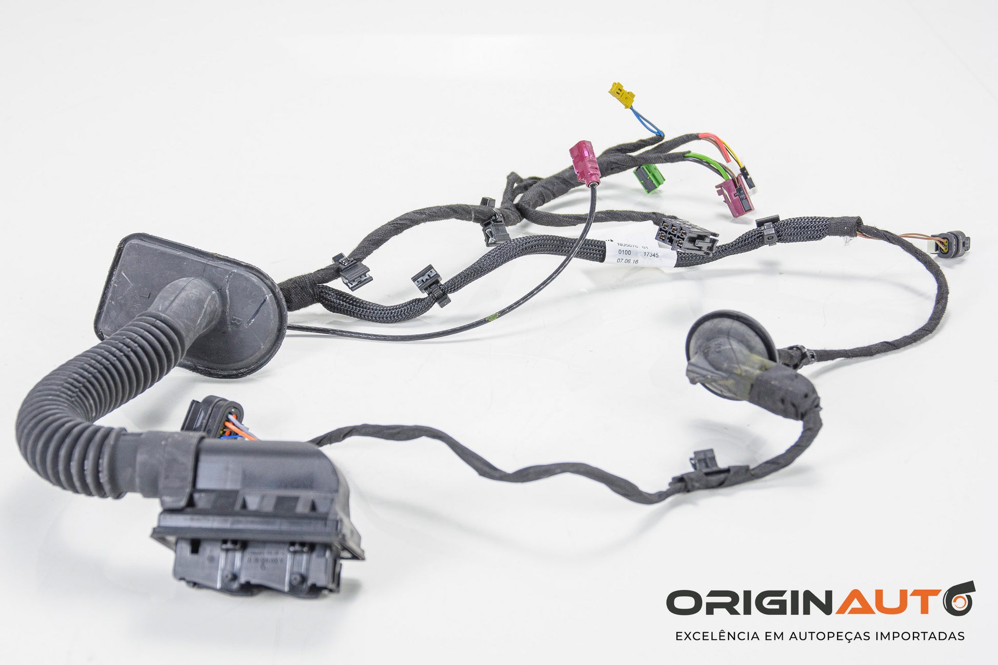 Chicote Porta Dianteira Esquerda Mercedes C250 2018 A2055405940