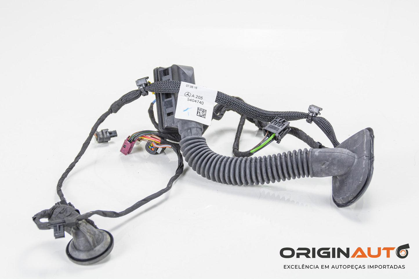 Chicote Porta Dianteira Direita C250 2018 A2055404740