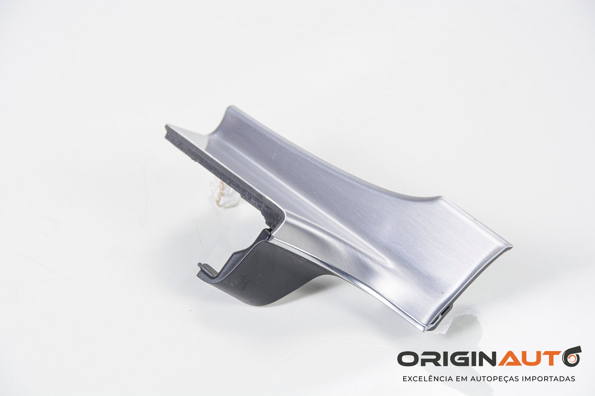 Acabamento Capa Painel Esquerdo C250 2018 A2056800471