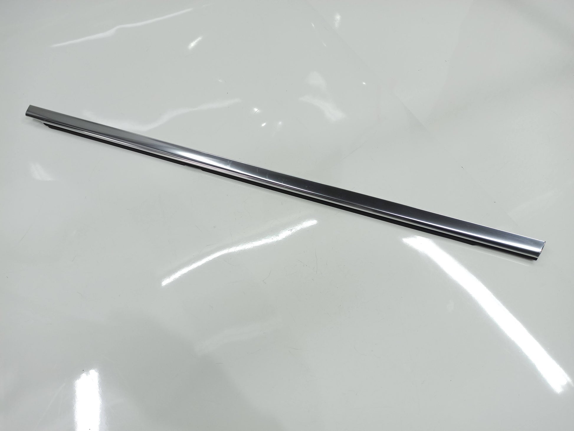 Pestana Canaleta Porta Traseira Esq Mercedes Benz  C250  C 2018 A2057300324