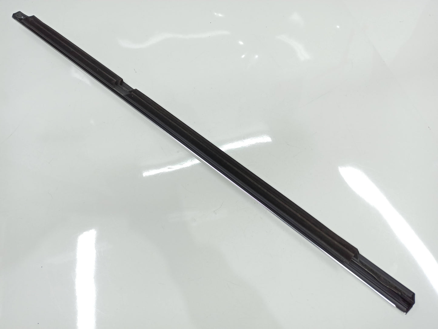 Pestana Canaleta Porta Traseira Esq Mercedes Benz  C250  C 2018 A2057300324