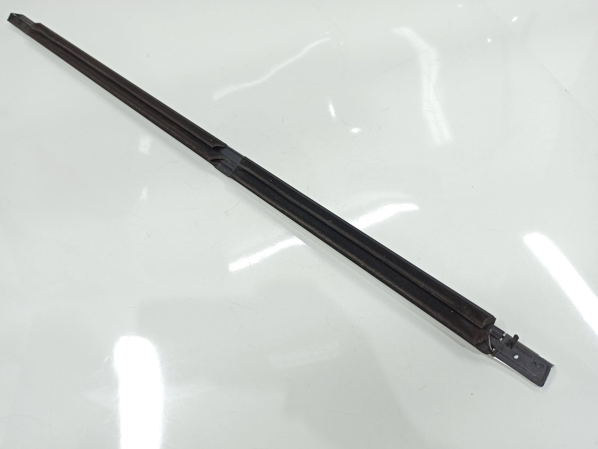 Pestana Canaleta Porta Traseira Esq Mercedes Benz  C250  C 2018 A2057300324