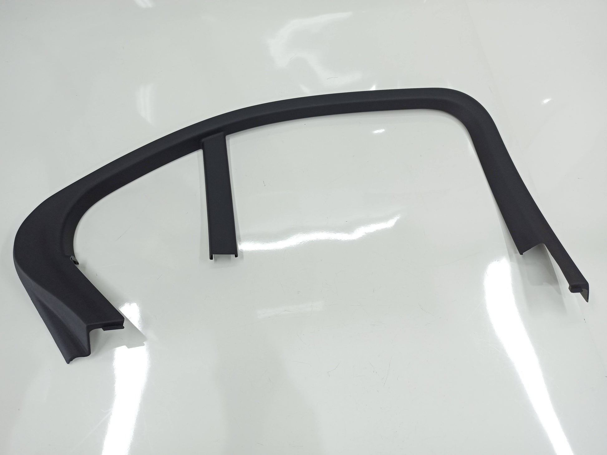 Moldura Interna Porta Traseira Esq Mercedes Benz  C250  2018 A2057370171