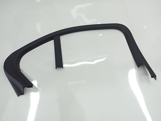 Moldura Interna Porta Traseira Esq Mercedes Benz  C250  2018 A2057370171