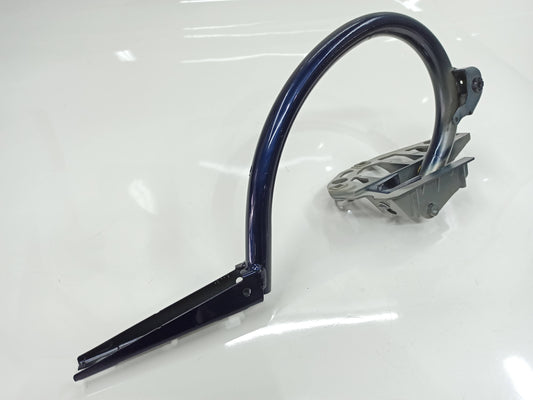 Braco Tampa Traseira Esquerda Mercedes Benz  C250  2018 A2057500328