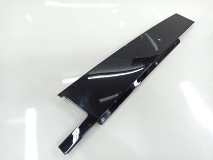 Moldura Coluna B Porta Traseira Esquerda Mercedes Benz  C250  2018 A2056900987