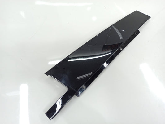 Moldura Coluna B Porta Traseira Esquerda Mercedes Benz  C250  2018 A2056900987