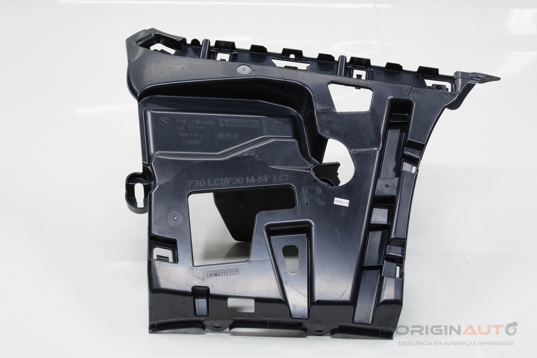 Guia Parachoque Traseiro Direito Bmw 320I F30 Sport 2016 7384466