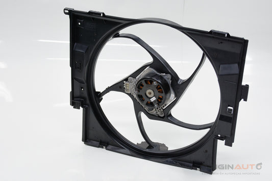 Ventoinha Com Motor Bmw 320I F30 Sport 2016 8641963