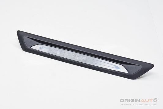 Soleira Dianteira Direita Bmw 320I F30 Sport 2016 7410460