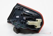 Lanterna Tampa Esquerda Bmw 320I F30 Sport 2016 7369119