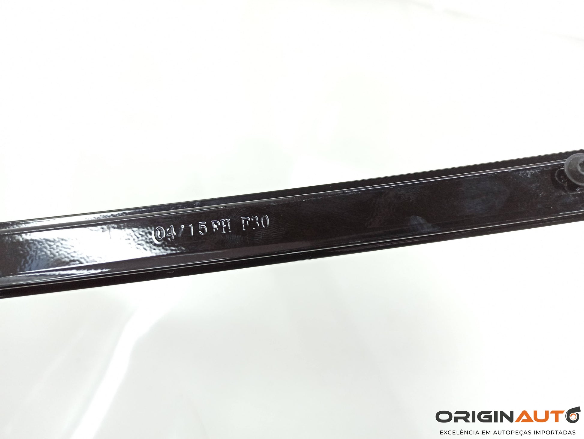 Moldura Friso Externo Traseiro Direito Bmw 320I Activeflex 2015 7263382