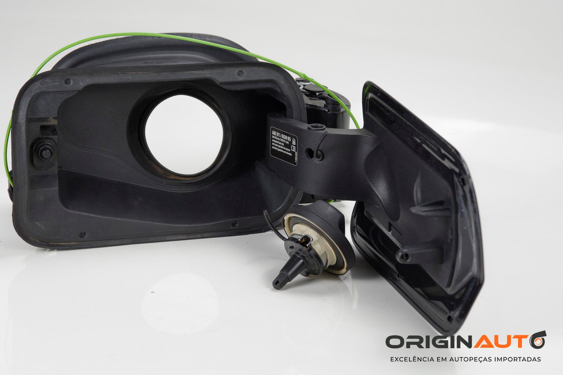 Conjunto Bocal E Tampa Abastecimento Bmw 320I 2014 723889 7238100