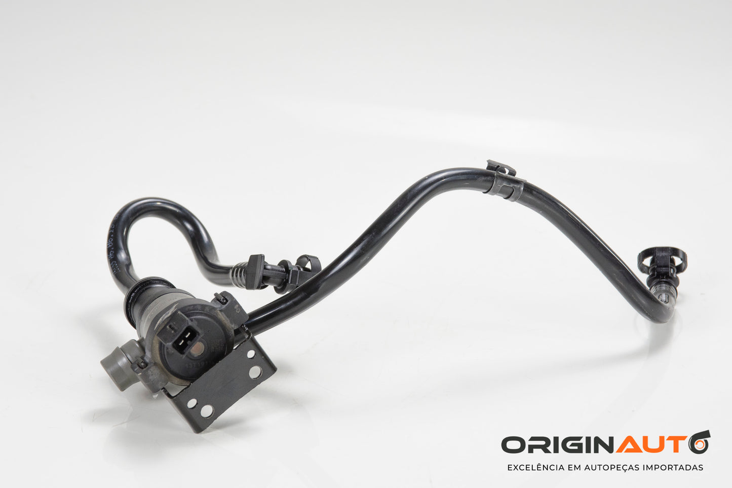 Válvula Canister C/ Mangueira Bmw 320I 2014 7636144 7636143