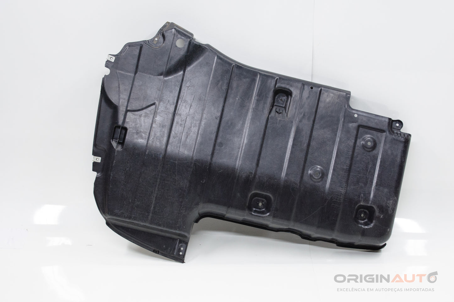 Protetor Assoalho Porta Malas Mercedes C200 W205 2019 A2056906305