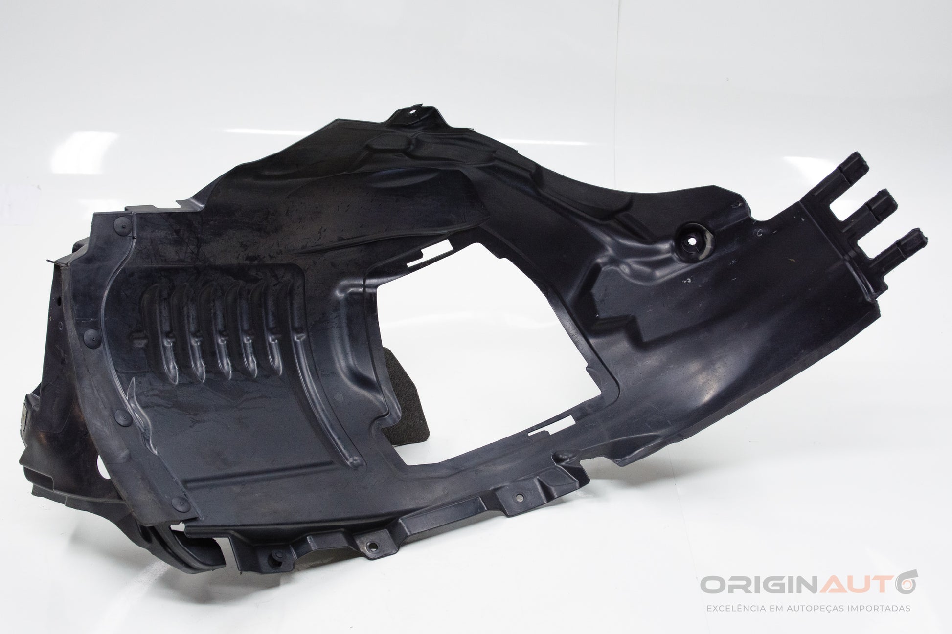 Capa Parabarro Dianteira Direita Mercedes C200 W205 2019 A2056903201