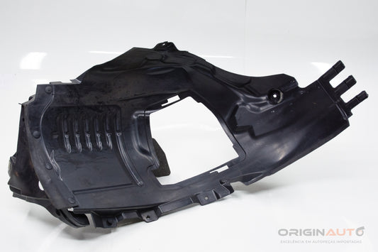 Capa Parabarro Dianteira Direita Mercedes C200 W205 2019 A2056903201
