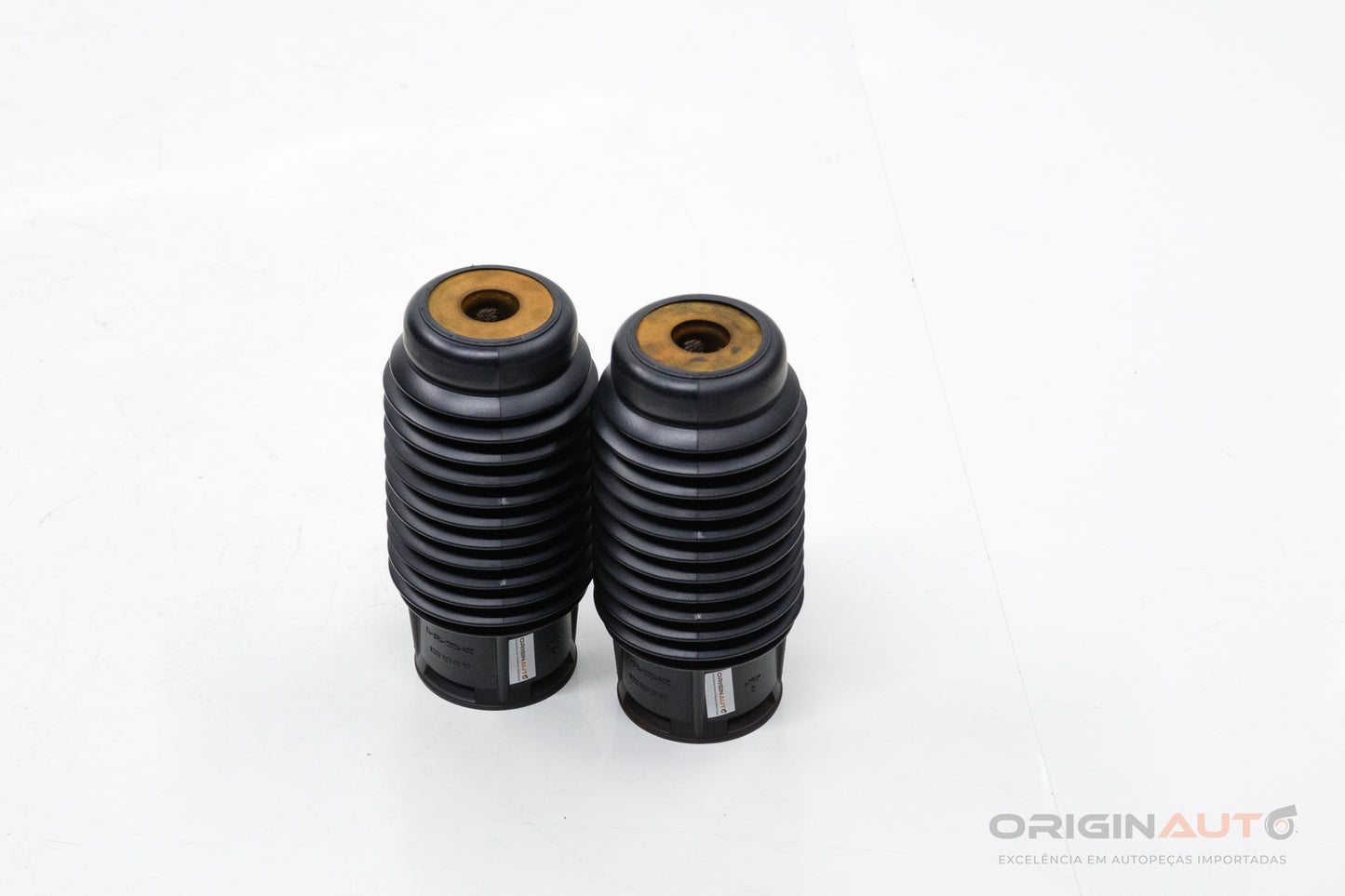 Par Coifa Guarda Pó Dianteira Mercedes C200 W205 2019 A2053230292