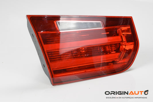 Lanterna Tampa Esquerda Bmw 320I 2014 7259915 *Detalhe*