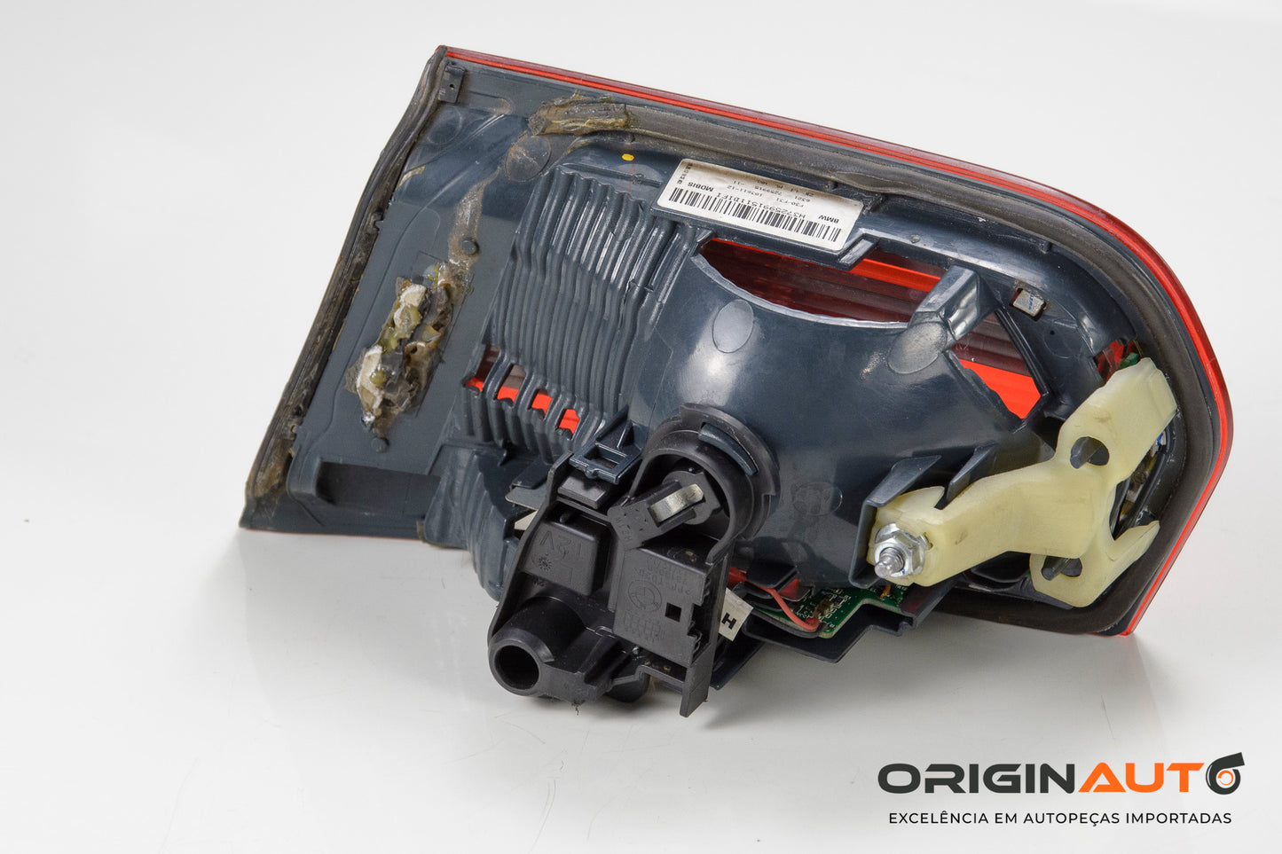 Lanterna Tampa Esquerda Bmw 320I 2014 7259915 *Detalhe*