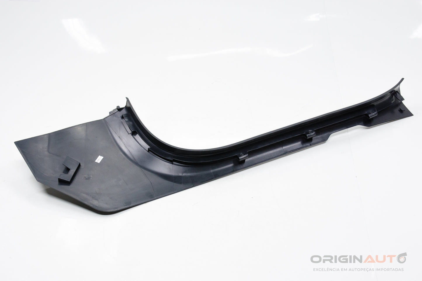 Acabamento Soleira Traseira Esq Mercedes C200 W205 2019 A2056860036