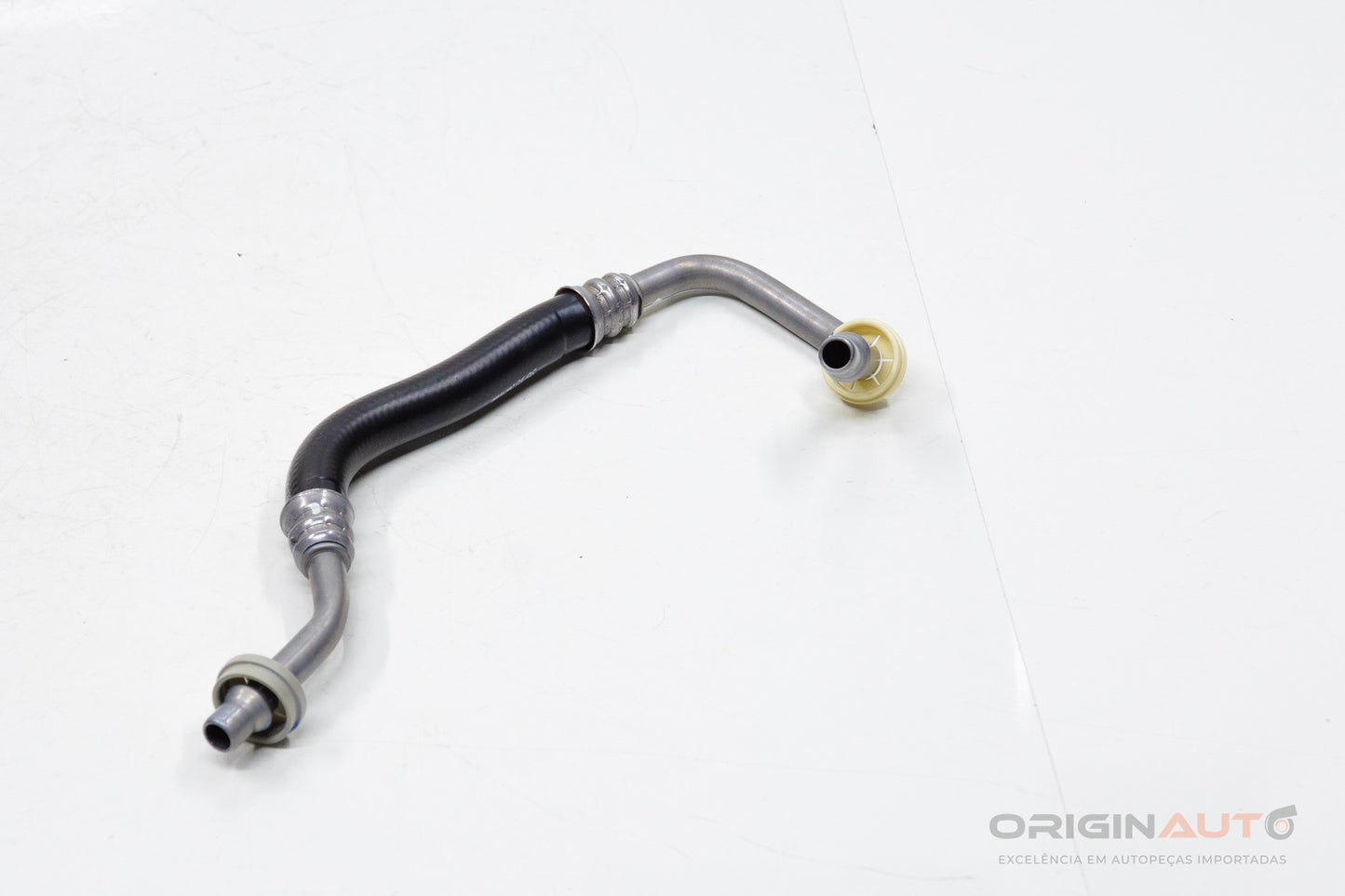 Mangueira Tubo Cano Radiador Oleo Mercedes C200 W205 2019 A2052705302