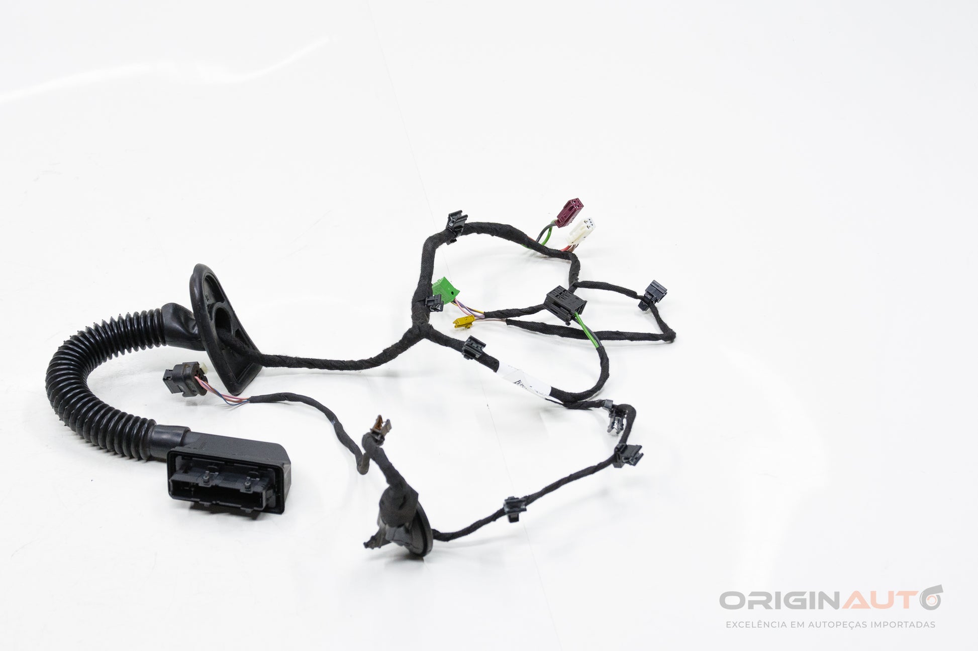 Chicote Porta Traseira Mercedes C200 W205 2019 A2055409650