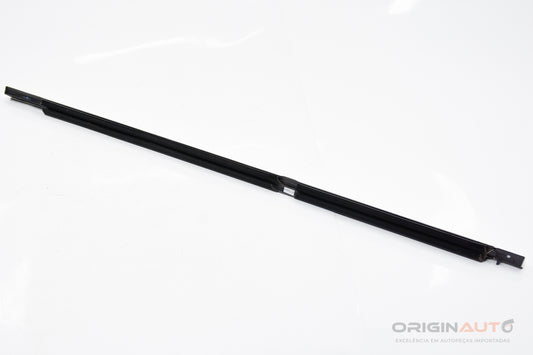 Pestana Friso Externo Porta Traseira Direita Mercedes C200 W205 2019 A2057300424