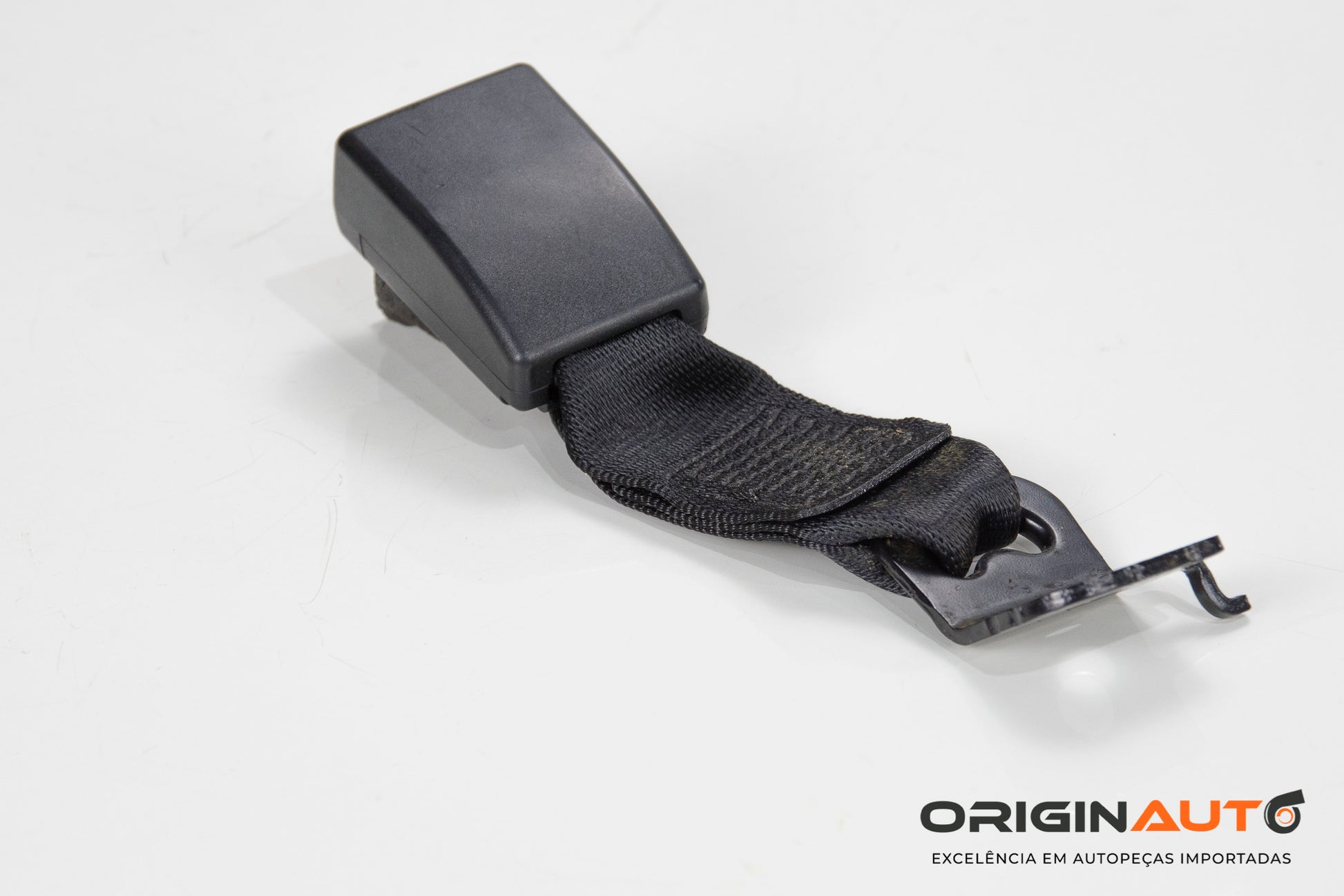 Engate Trava Cinto Traseiro Esquerdo Bmw 320I 2014 7243311