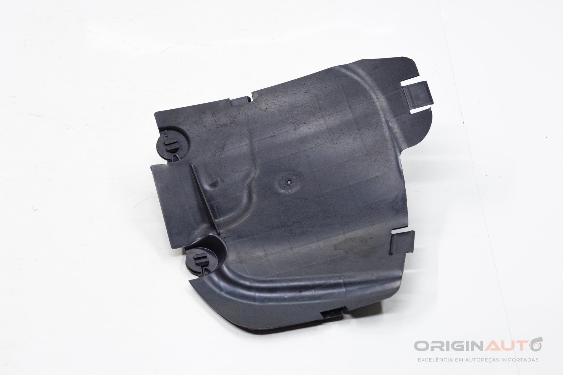 Tampa Capa Parabarro Dianteira Direita Mercedes C200 W205 2019 A2056900200