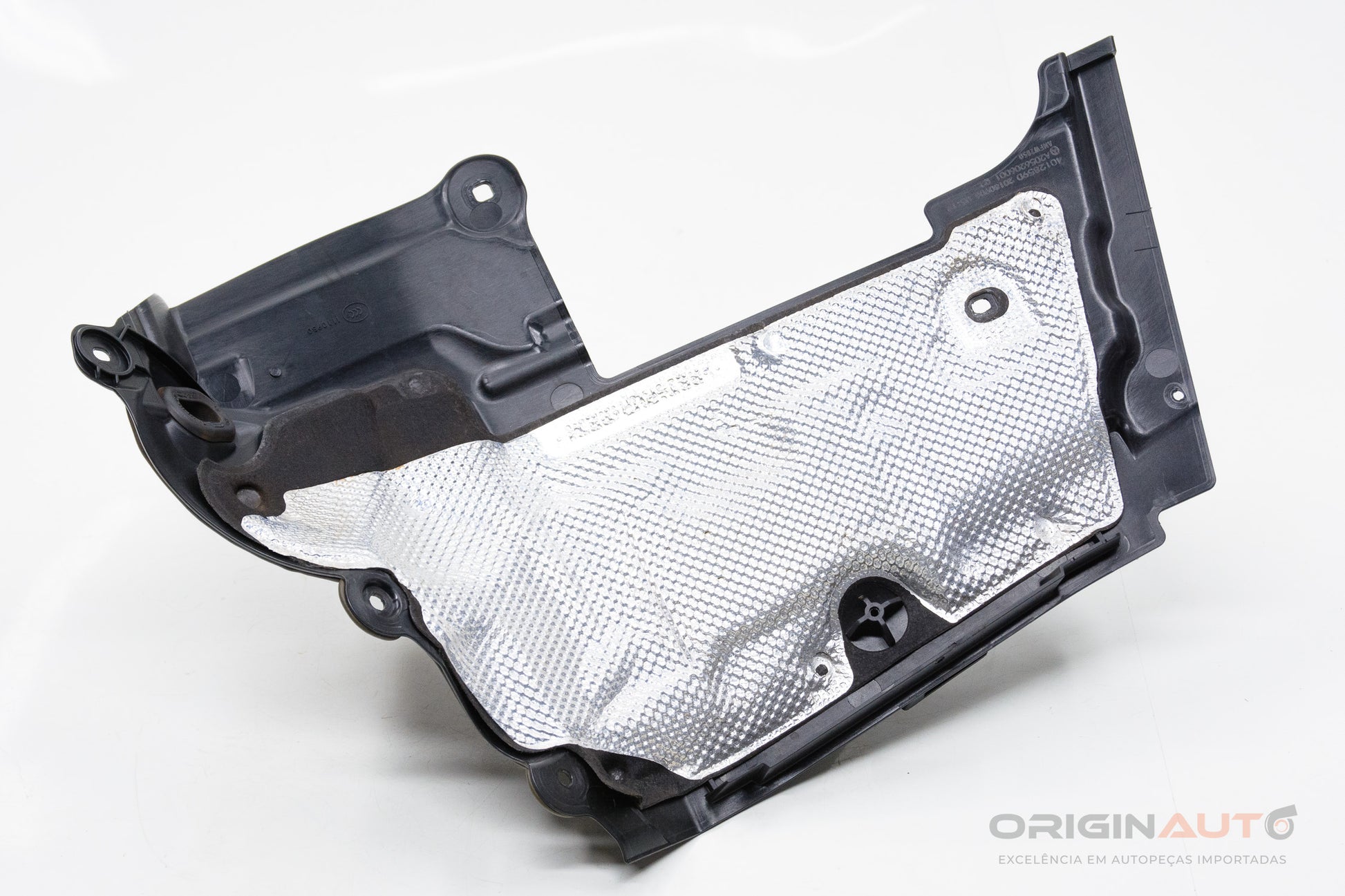 Defletor Direito Calor Cofre Motor Mercedes C200 W205 2019 A2056206001