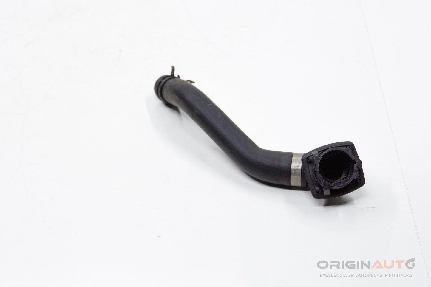 Mangueira Duto A/C Mercedes C200 W205 2019 A2058305102