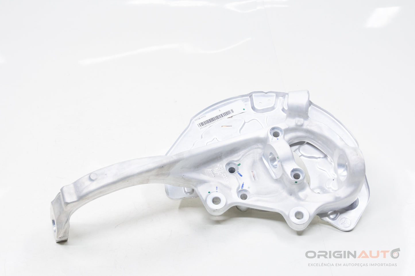 Montante Manga Eixo Dianteiro Esquerdo Mercedes C200 2019 A205210026 A2053322100