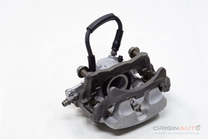 Pinca Freio Dianteira Esquerda Mercedes C200 W205 2019