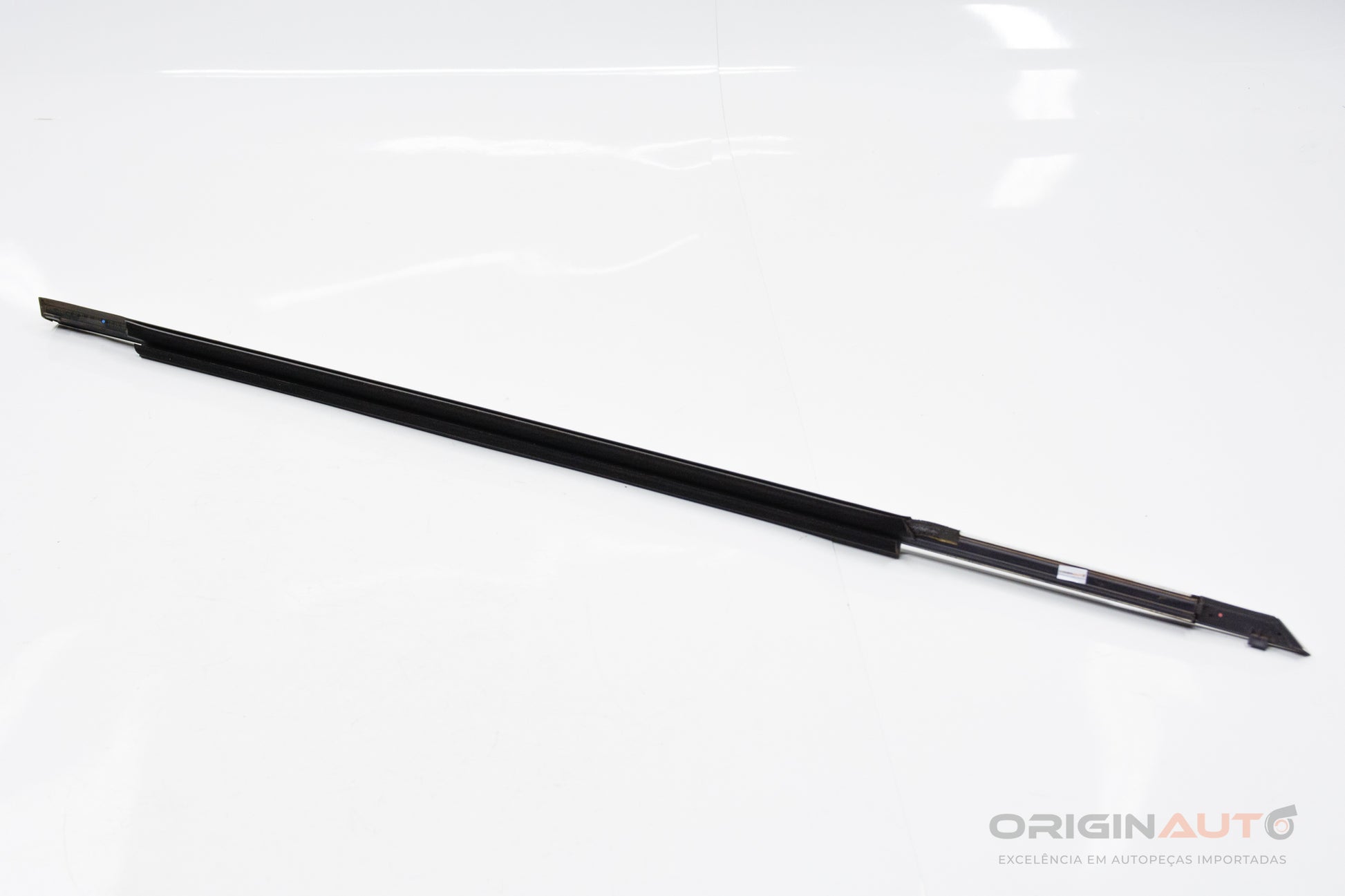 Pestana Friso Externo Porta Dianteira Esq Mercedes C200 W205 2019 A2057203931