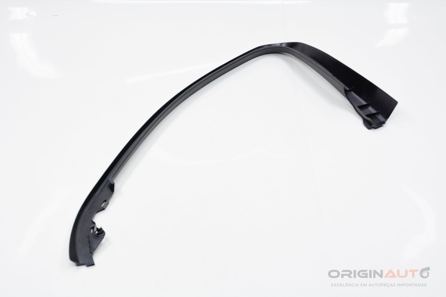 Canaleta Dianteira Esquerda Mercedes C200 W205 2019 A2057270171