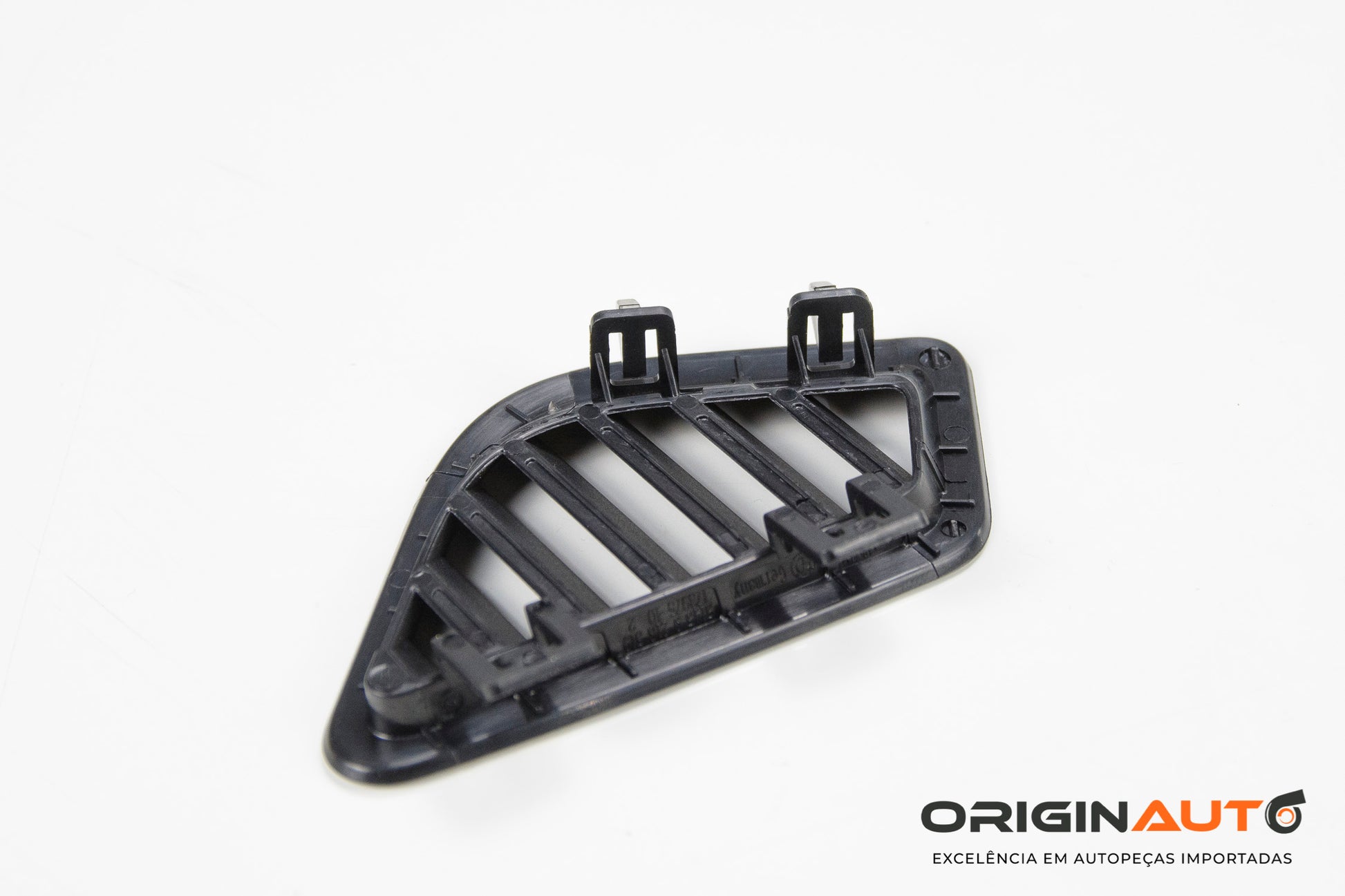 Difusor Desembacador Console Direito Bmw 320I 2014 9218519