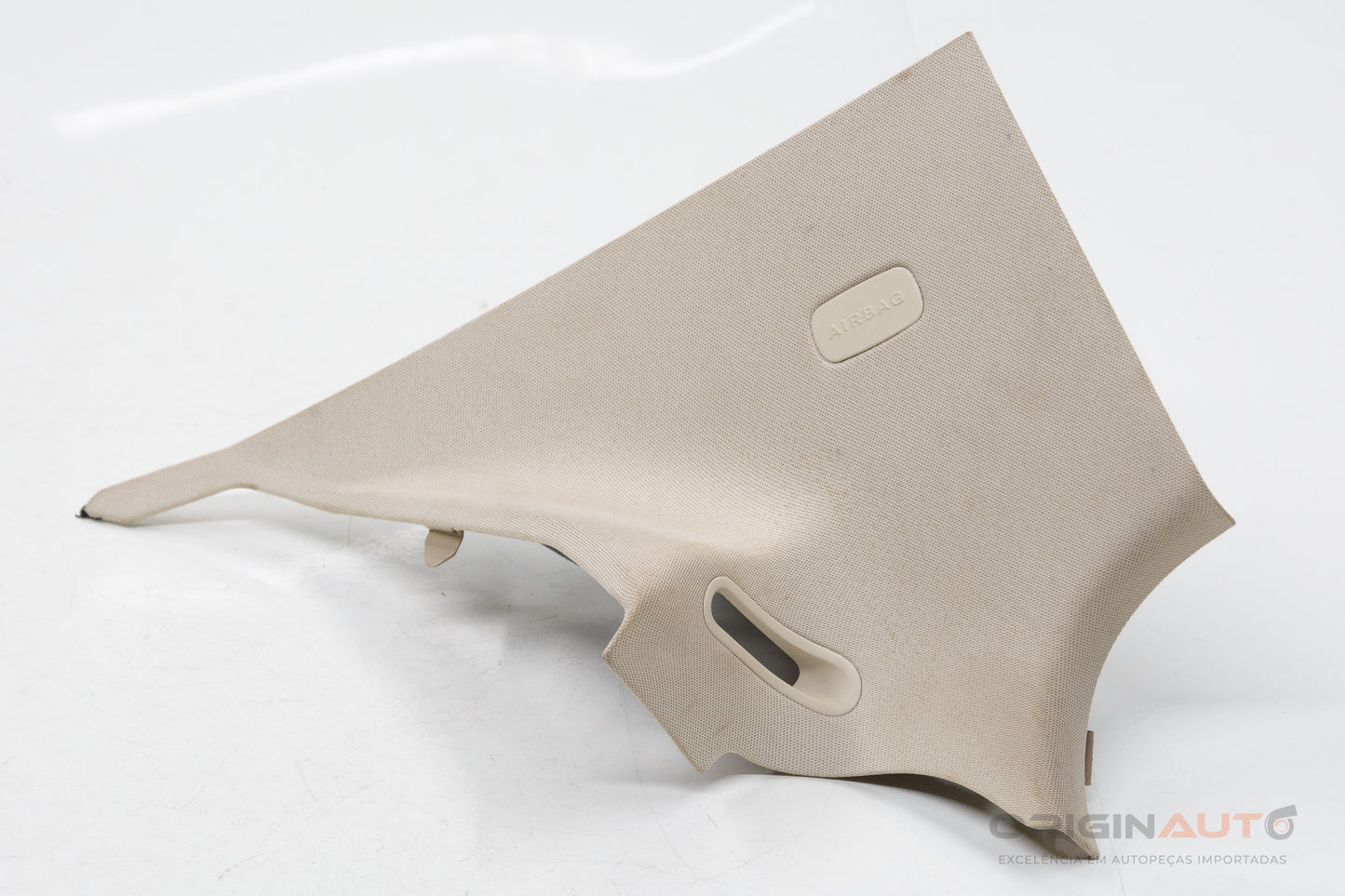 Moldura Acabamento Coluna C Esquerda Mercedes C200 W205 2019 A2056907704