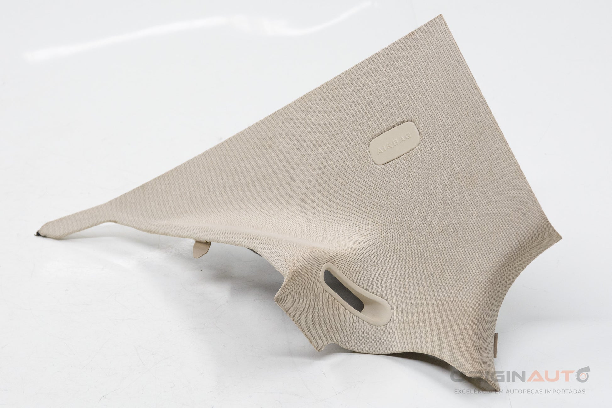 Moldura Acabamento Coluna C Esquerda Mercedes C200 W205 2019 A2056907704