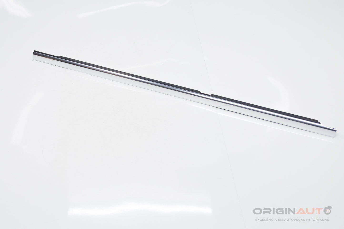 Pestana Friso Externo Porta Traseira Esq Mercedes C200 W205 2019 A2057300324