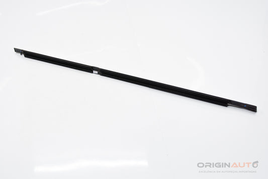 Pestana Friso Externo Porta Traseira Esq Mercedes C200 W205 2019 A2057300324