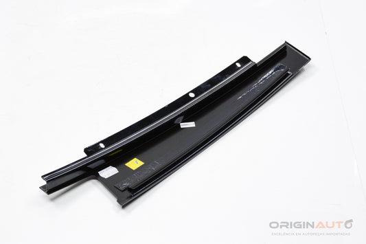 Acabamento Black Piano Porta T/E Mercedes C200 W205 2019 A2056900987